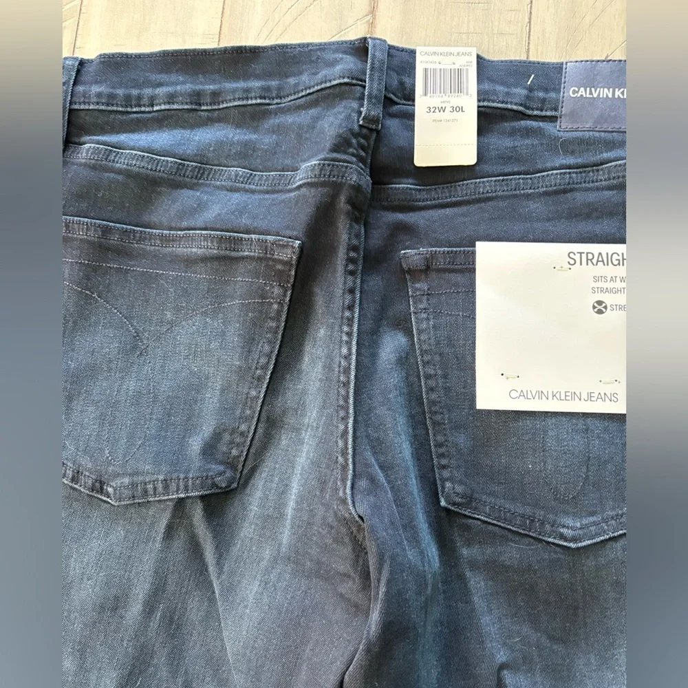 NWT Calvin Klein Jeans Men's Straight Jeans - Dark Navy Size 32Wx30L